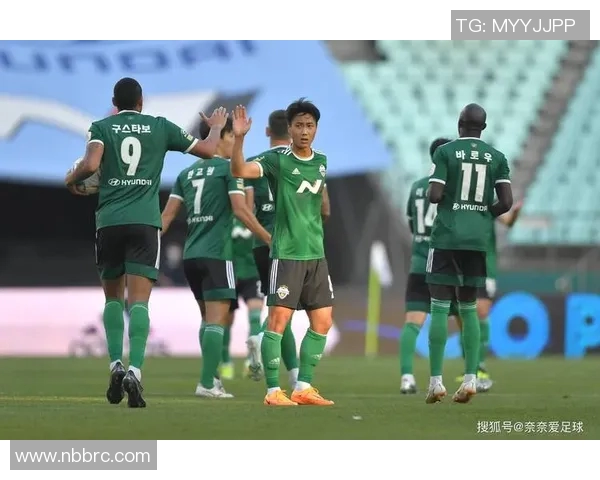 全北现代与仁川联队激战在即谁将赢得这场关键对决 全北现代与仁川联队激战在即谁将赢得这场关键对决