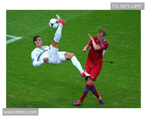 尤文图斯与曼联比赛直播在哪个频道观看详细信息解析