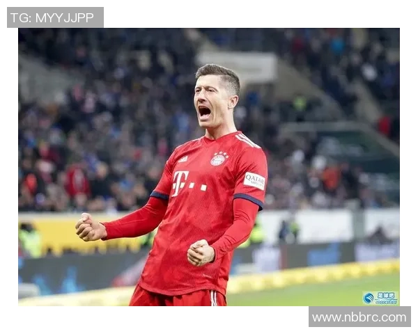 莱万领衔新一代足球巨星崛起,重塑世界足坛格局与未来发展方向 莱万领衔新一代足球巨星崛起,重塑世界足坛格局与未来发展方向